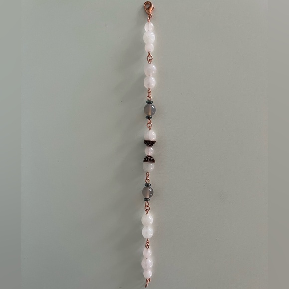 “New” Rosy Gemstone Bracelet - Picture 4 of 4